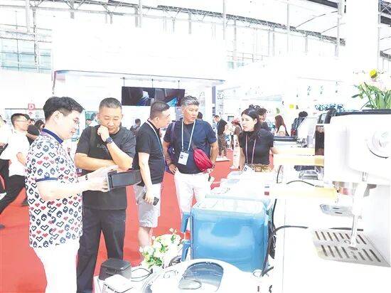 粉！“蓬江制造”在广交会上展现硬核实力AG真人国际网站科技引领 “上新”圈(图4)